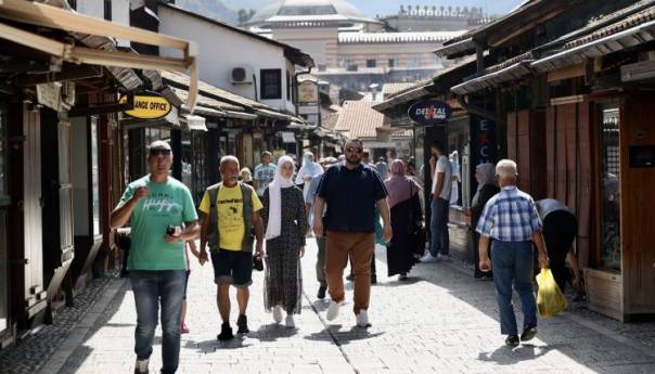 KS: Neće se uvoditi restriktivnije mjere