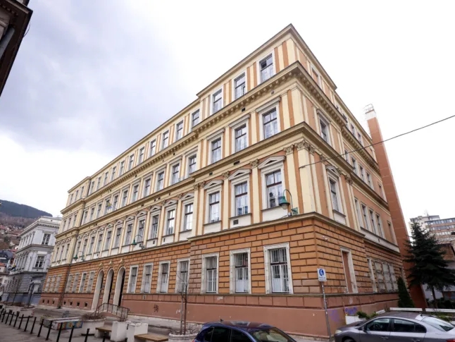 KS traži rješenje za deficit nastavnika: Ključ je 