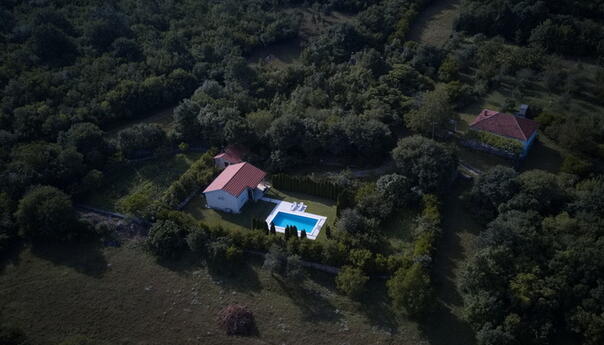 Kuća s bazenom umjesto ucrtane livade: Razlog blokade rada kamenoloma!?