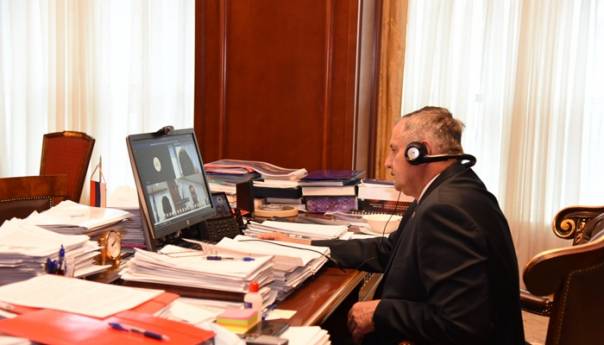 Kućna izolacija na prijavljeni broj dana boravka u RS