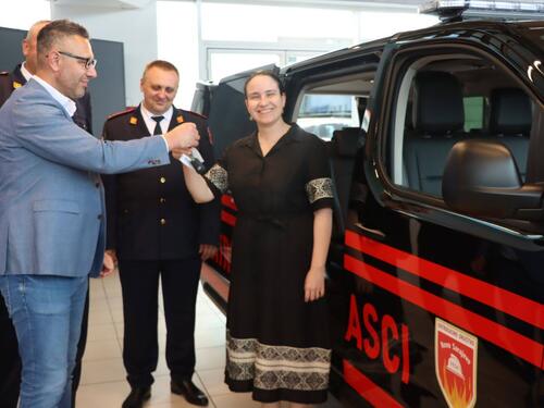 KUCZ uručila novo kombi vozilo vatrogascima Novog Sarajeva