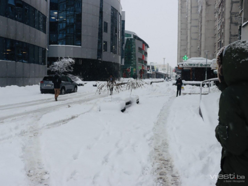 KUIP KS: Čišćenje snijega obaveza svih pravnih subjekata i fizičkih osoba