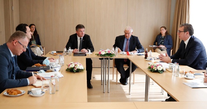 Kurti i Vučić prvi put za pregovaračkim stolom u Briselu
