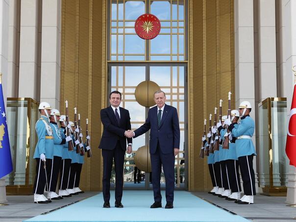 Kurti sa Erdoganom: Razgovor o sigurnosti i odbrani
