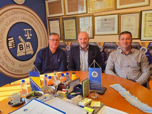 Kurtović s predstavnicima sindikalne organizacije Porezne uprave FBiH