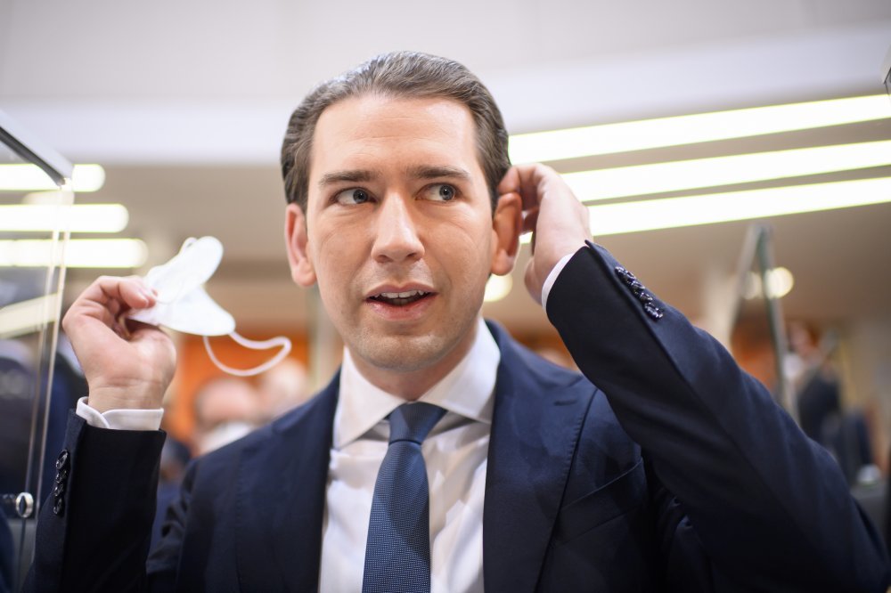 Kurz počinje raditi u kompaniji Thiel Capital