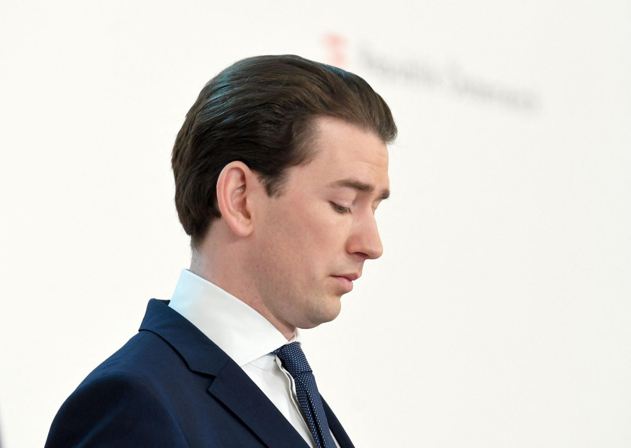 Kurz poručio da neće podnijeti ostavku iako se protiv njega vodi istraga