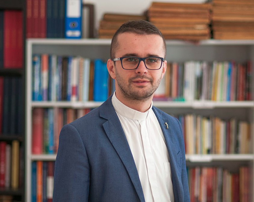 Kustura: Božić nas podsjeća kako smo kao ljudska bića nužno upućeni jedni na druge