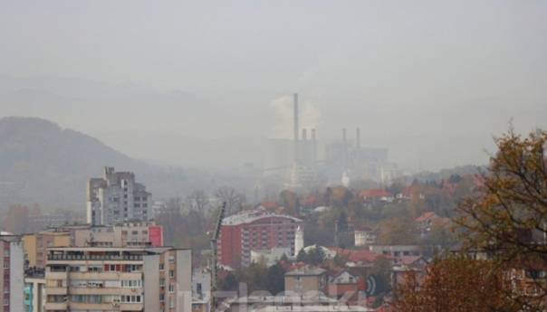 Kvalitet zraka jutros nezdrav u Tuzli, Zenici, u Sarajevu umjereno zagađen