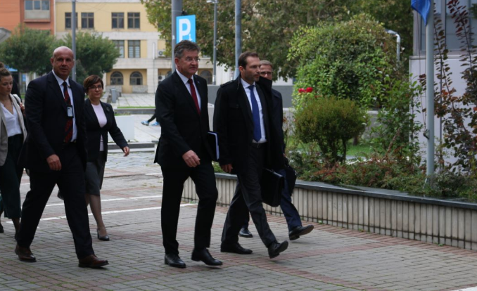 Lajčak i Kurti razgovarali o sastanku Prištine i Beograda na najvišem nivou
