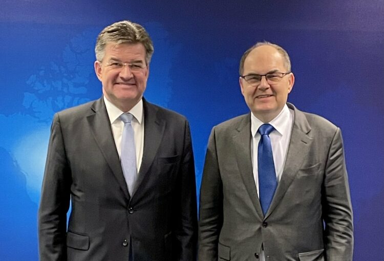 Lajčak i Schmidt razgovarali o situaciji u BiH