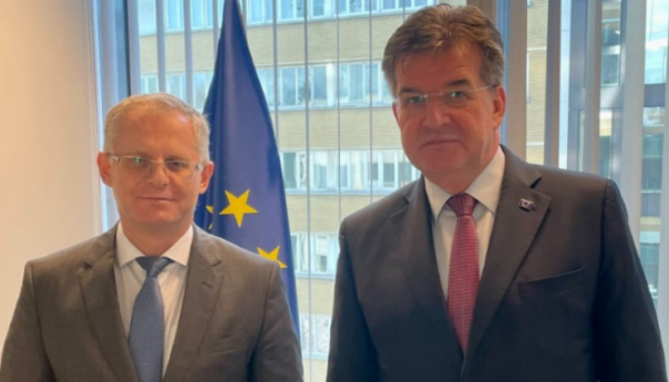 Lajčak sa Bislimijem: Hitno pronaći rješenje da bi se izbjegla eskalacija