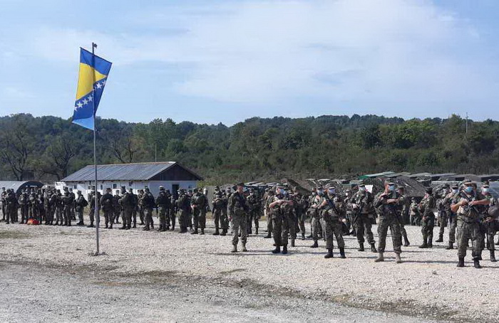 Laka pješadija OSBiH počela vojne vježbe na Manjači