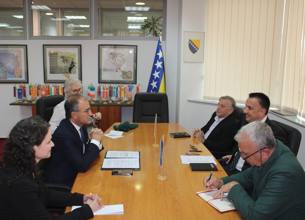 Lakić i Soreca: Državni zakon o električnoj energiji mora hitno biti usvojen