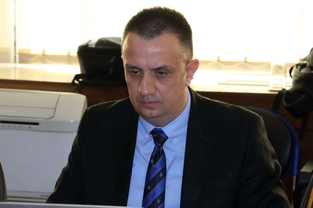Lakić: Moramo biti oprezni i sve uraditi polako kako ne bi izazvali novi kolaps i veće havarije