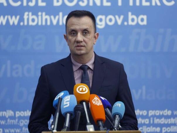 Lakić: Neće biti obustave isporuke gasa za područje FBiH