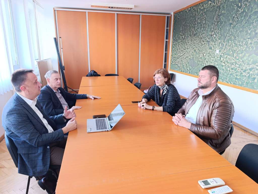 Lakić s predstavnicima Sindikata Koksare Lukavac: Radnička prava su prioritet