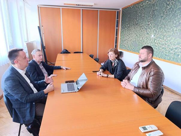 Lakić s predstavnicima Sindikata Koksare Lukavac: Radnička prava su prioritet