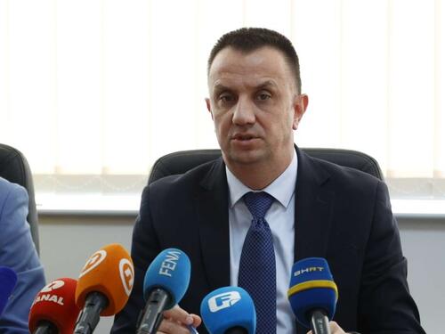 Lakić: Tekstilna industrija u FBiH mora preći na nove poslovne modele