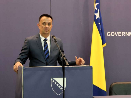 Lakić: Trebamo ići u susret onom što EU stavlja pred nas