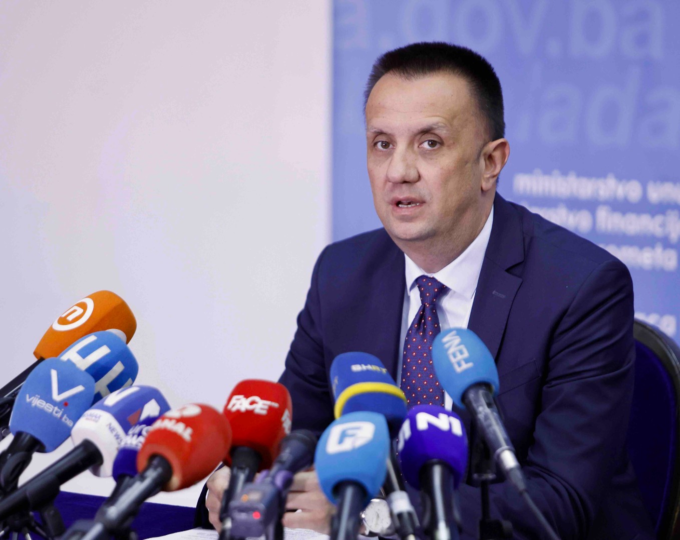 Lakić upalio alarm: Energetski sektor srozan do kraja