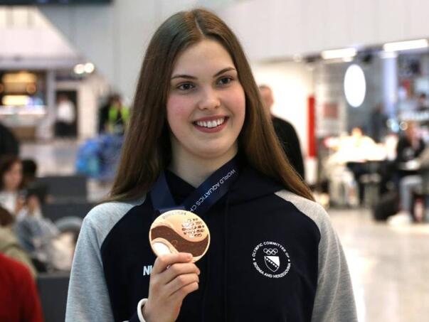 Lana Pudar se ogradila od izjava svog oca: Ovo mi je najmanje potrebno