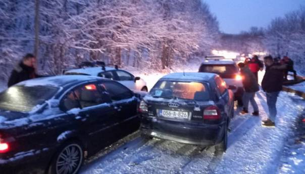 Lančani sudar na Bjelašnici: Učestvovalo šest vozila