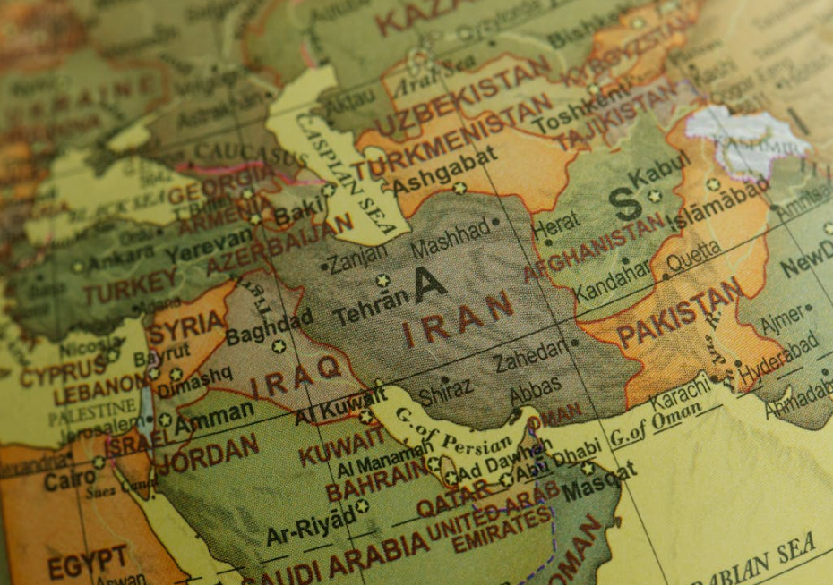 Larijani: U slučaju napada, Iran će nabaviti nuklearno oružje