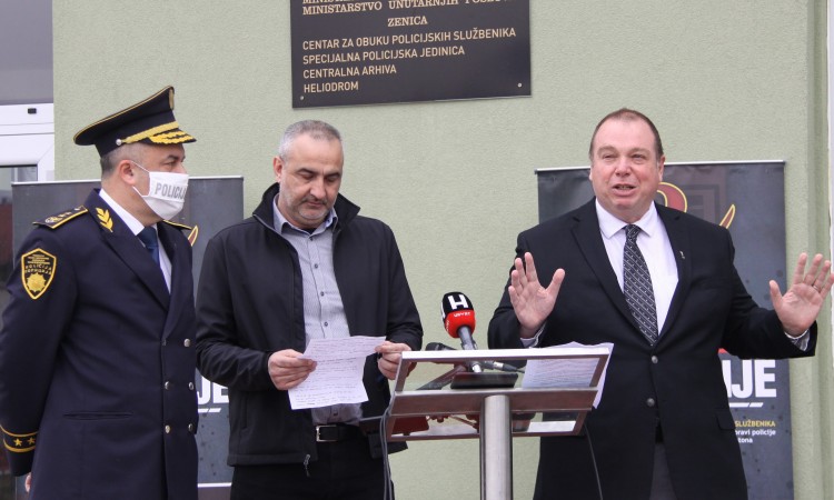 Larson: Korupcija je egzistencijalna prijetnja za BiH