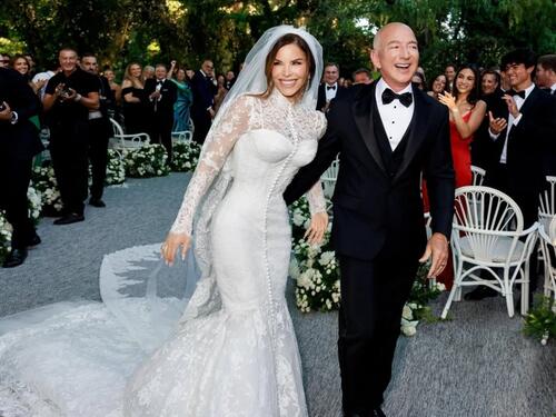 Lauren Sánchez zablistala u D&G haljini i postala Bezos na Instagramu