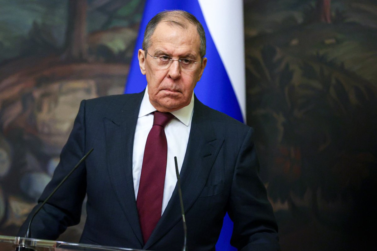 Lavrov: Možda rusko neesencijalno osoblje napusti Ukrajinu
