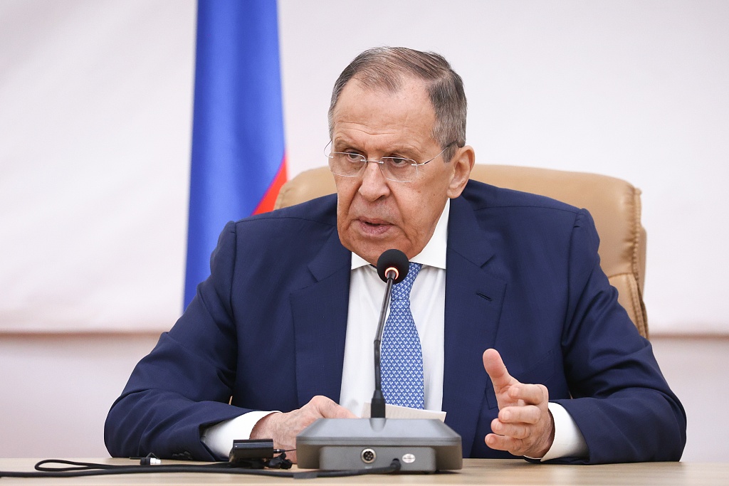 Lavrov: Rusija će lovce F-16 poslane u Ukrajinu smatrati nuklearnom prijetnjom