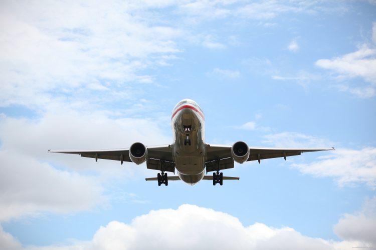Lažna uzbuna na aerodromu u Čikagu – zakasnila na let pa zaprijetila bombom
