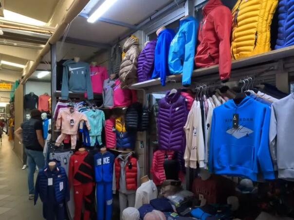 Lažni luksuz na Arizoni: Akcija policije zbog šverca brendova