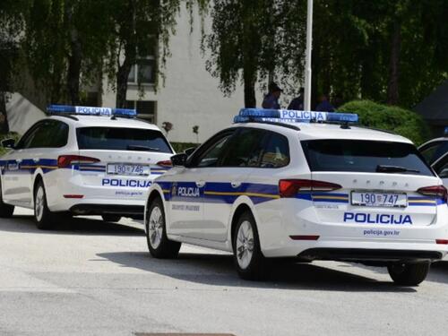 Lažni policajci pokušali prevariti stariju osobu pa uhapšeni u zasjedi