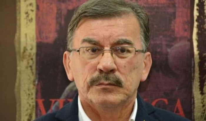 Lazović o imitaciji vlasti, ucjenama HDZ-a, strancima, Srebrenici i Mostaru