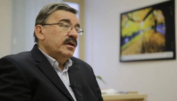 Lazović: O kakvim to 'teškim' stvarima u BiH govori Vučić!?