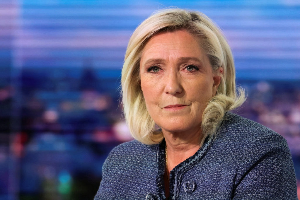 Le Pen diskreditira premijera: Opstruirat će svaku novu vladu