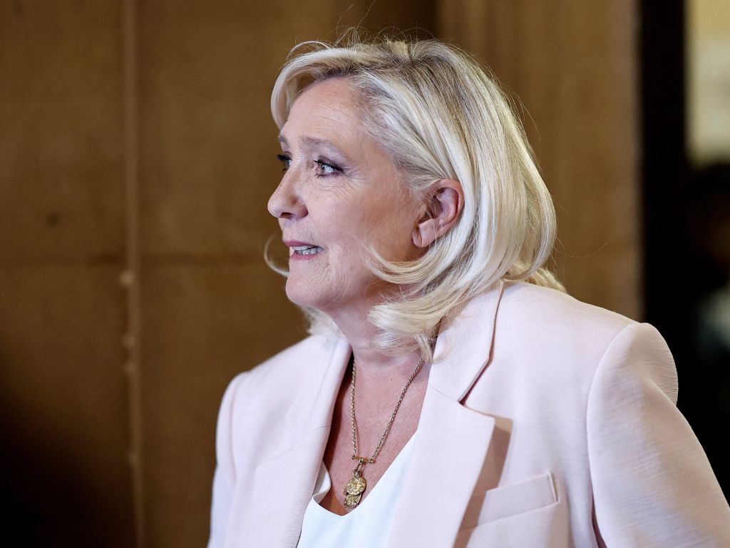 Le Pen nakon presude: Kandidovat ću se za predsjednicu Francuske
