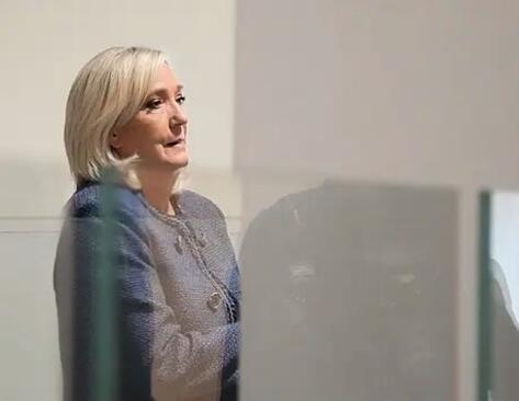 Le Pen proglašena krivom za pronevjeru novca iz evropskih fondova