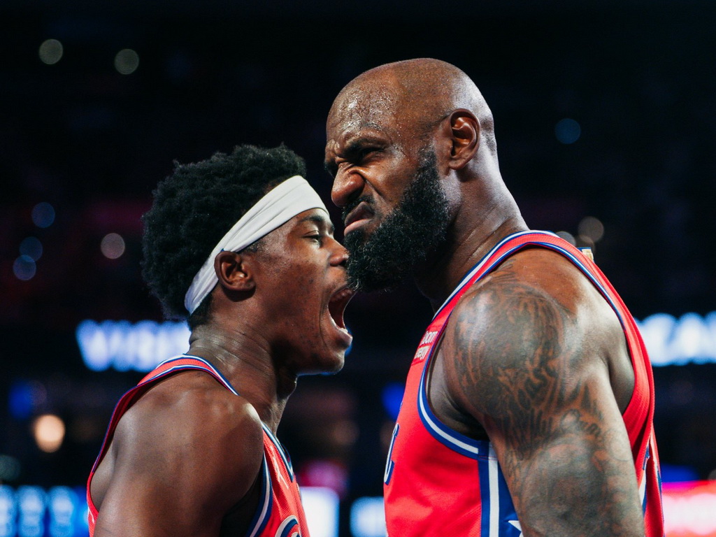 LeBron i Maxey srušili NBA prvaka: Philadelphia slavila u velikom derbiju