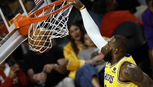 LeBron James odigrao partiju sezone u utakmici u kojoj je postignut 281 poen