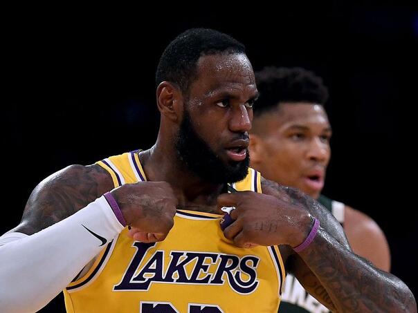 LeBron odigrao brutalnu utakmicu i potvrdio da mu godine ništa ne mogu