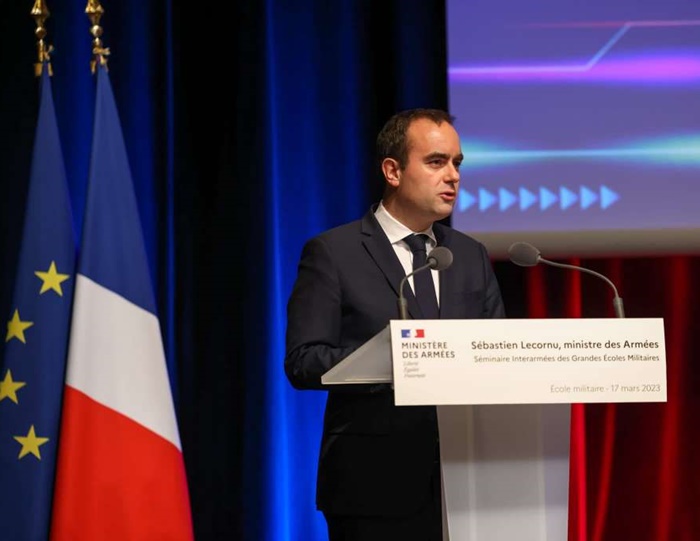 Lecornu: Ukrajina kupila od Francuske šest haubica Cezar