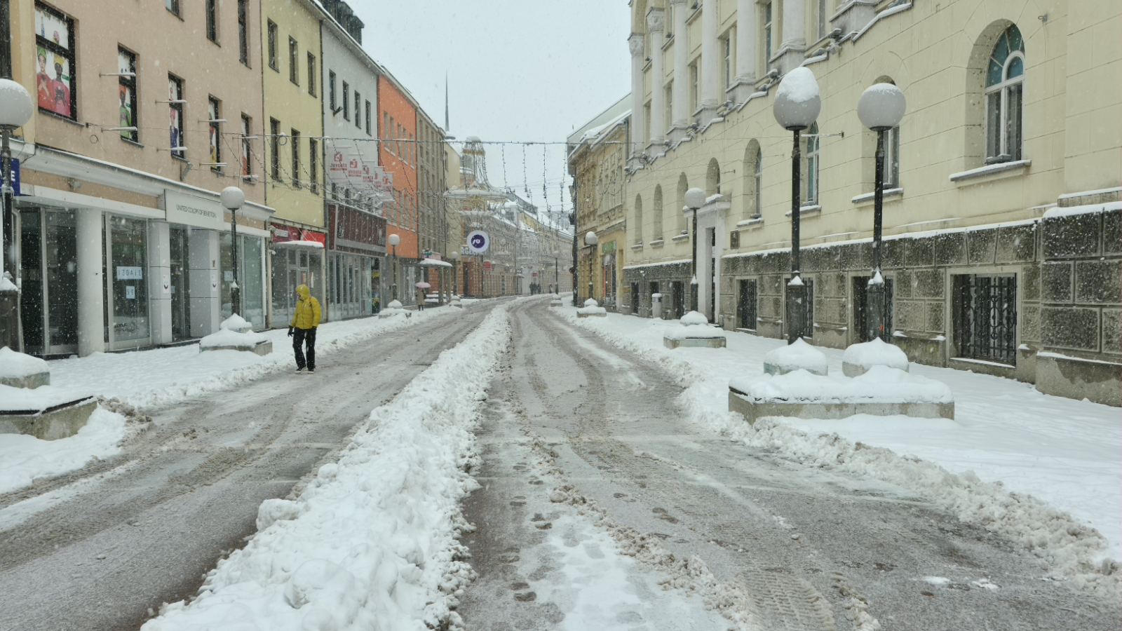 Led i snijeg na ulicama: Banjalučani traže bržu reakciju