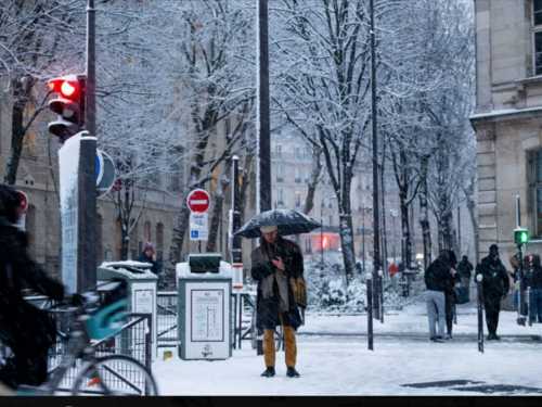 Led okovao Evropu: Saobraćaj u kolapsu, ima i mrtvih
