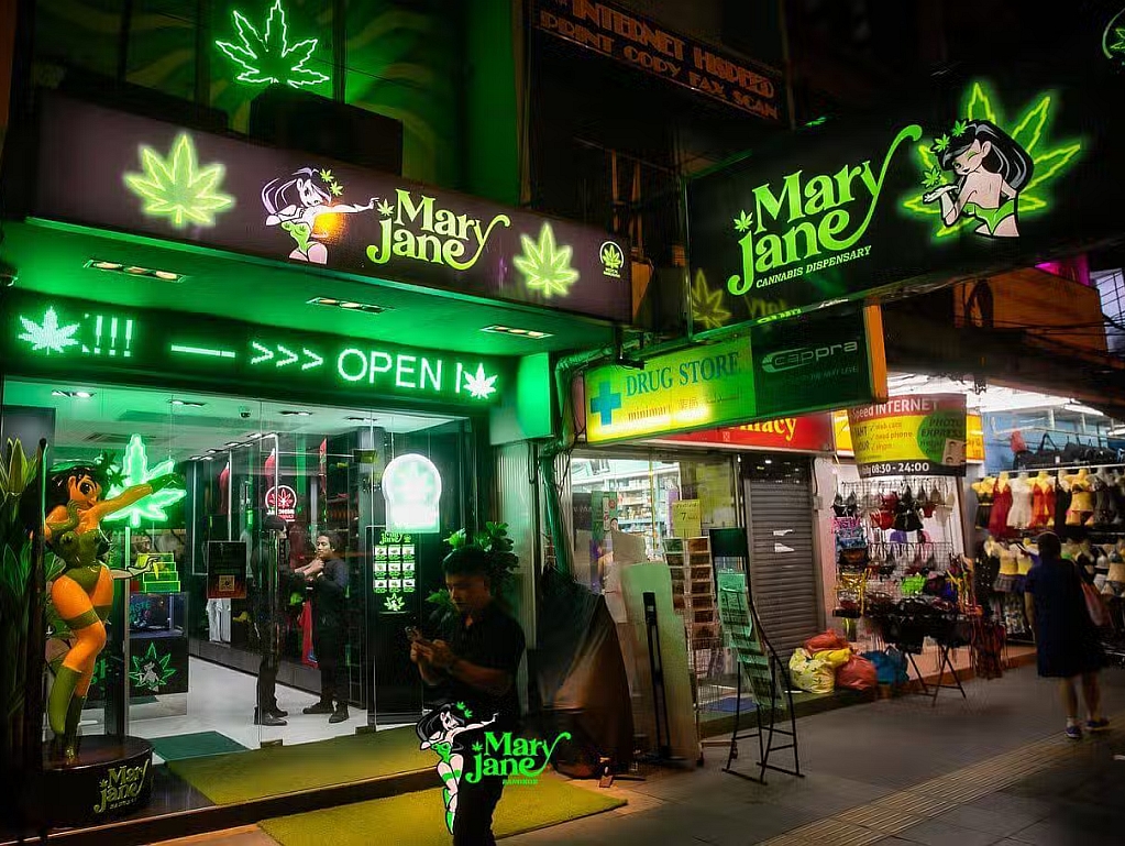 Legalizovali marihuanu, a sad je opet zabranjuju: Ubuduće je to narkotik!