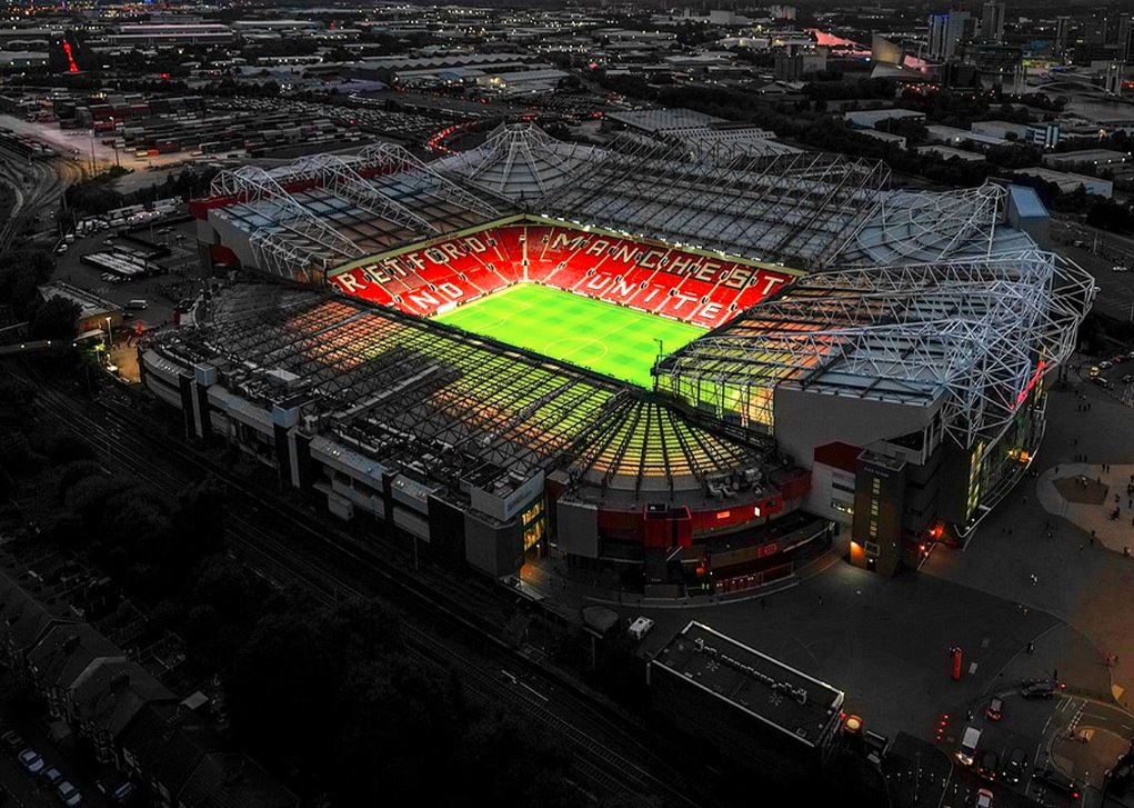 Legenda se vraća i preuzima Manchester United