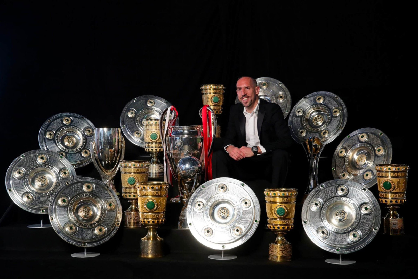 Legendarni Franck Ribery i zvanično završio karijeru