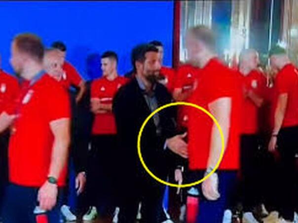 Legendarni srbijanski vaterpolista odbio pružiti ruku Vučićevom političaru